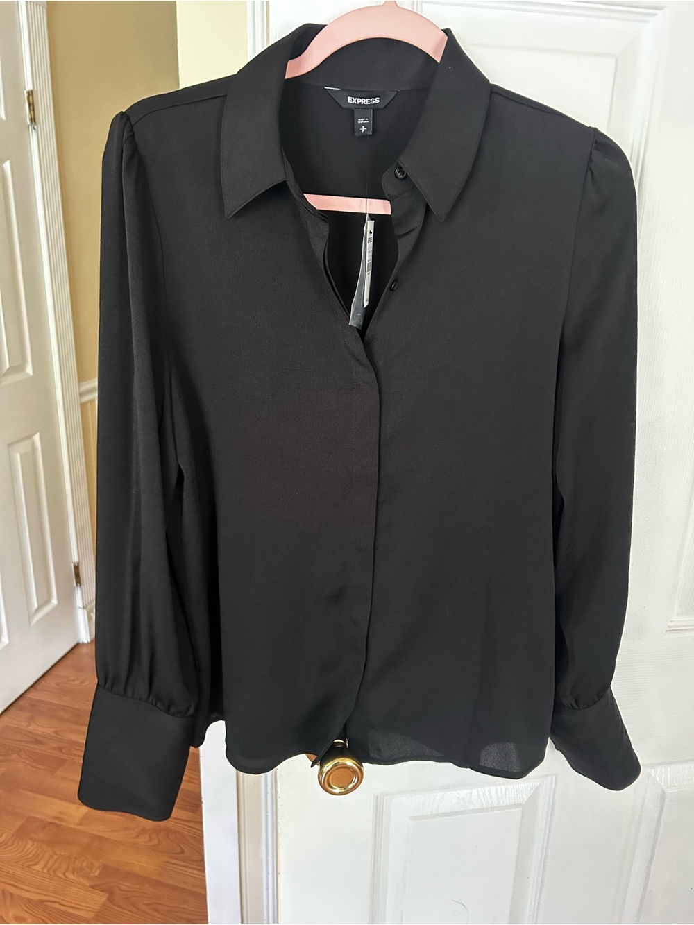NWT Express Women's Black Long-Sleeve Button Front Blouse